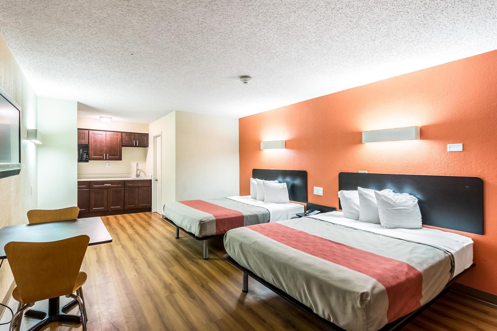 Motel 6 New Brunswick Exterior photo